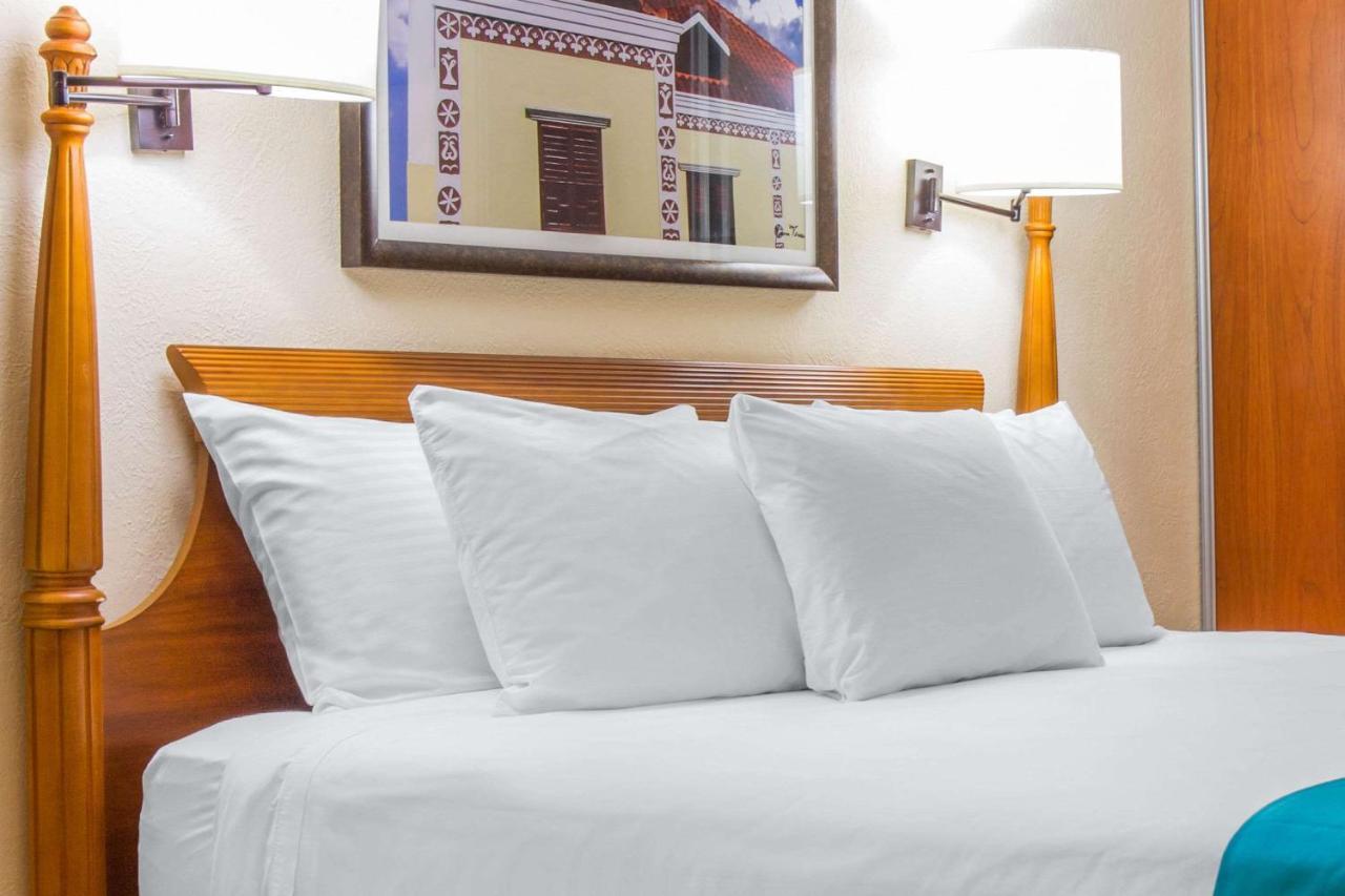 Bluegreen Vacations La Cabana Resort, An Ascend Collection Palm Beach Exteriör bild